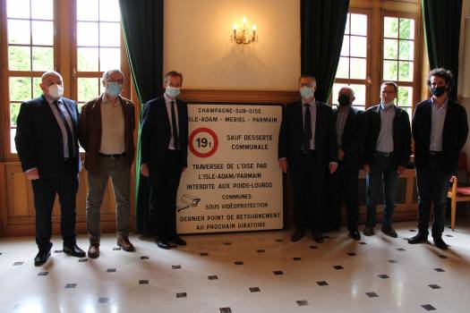 Signature d’un arrêté conjoint entre 4 Maires interdisant le transit de poids lourds sur leurs territoires